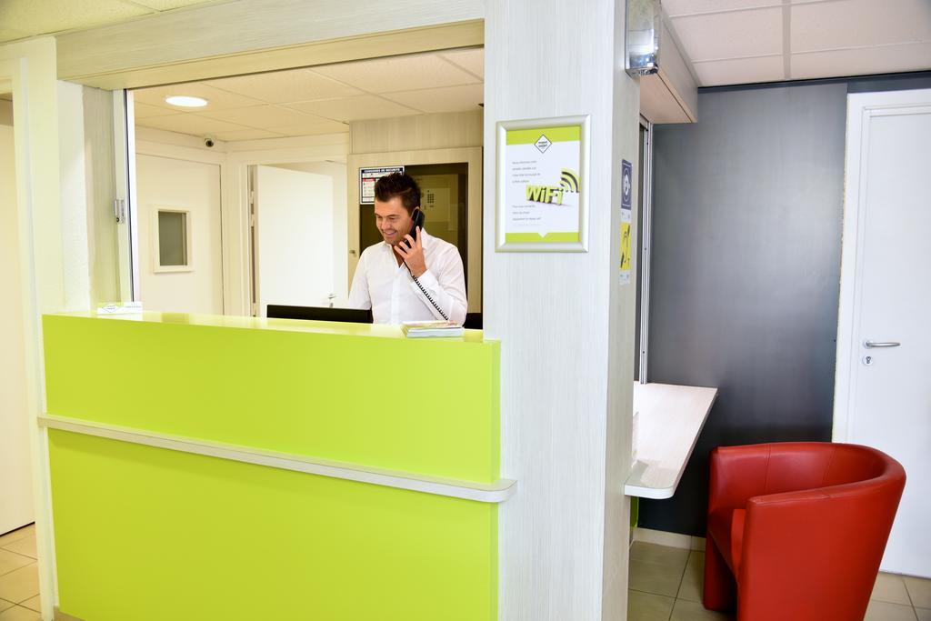 Sweet And Smart Sarreguemines - Hambach Hotel Exterior foto